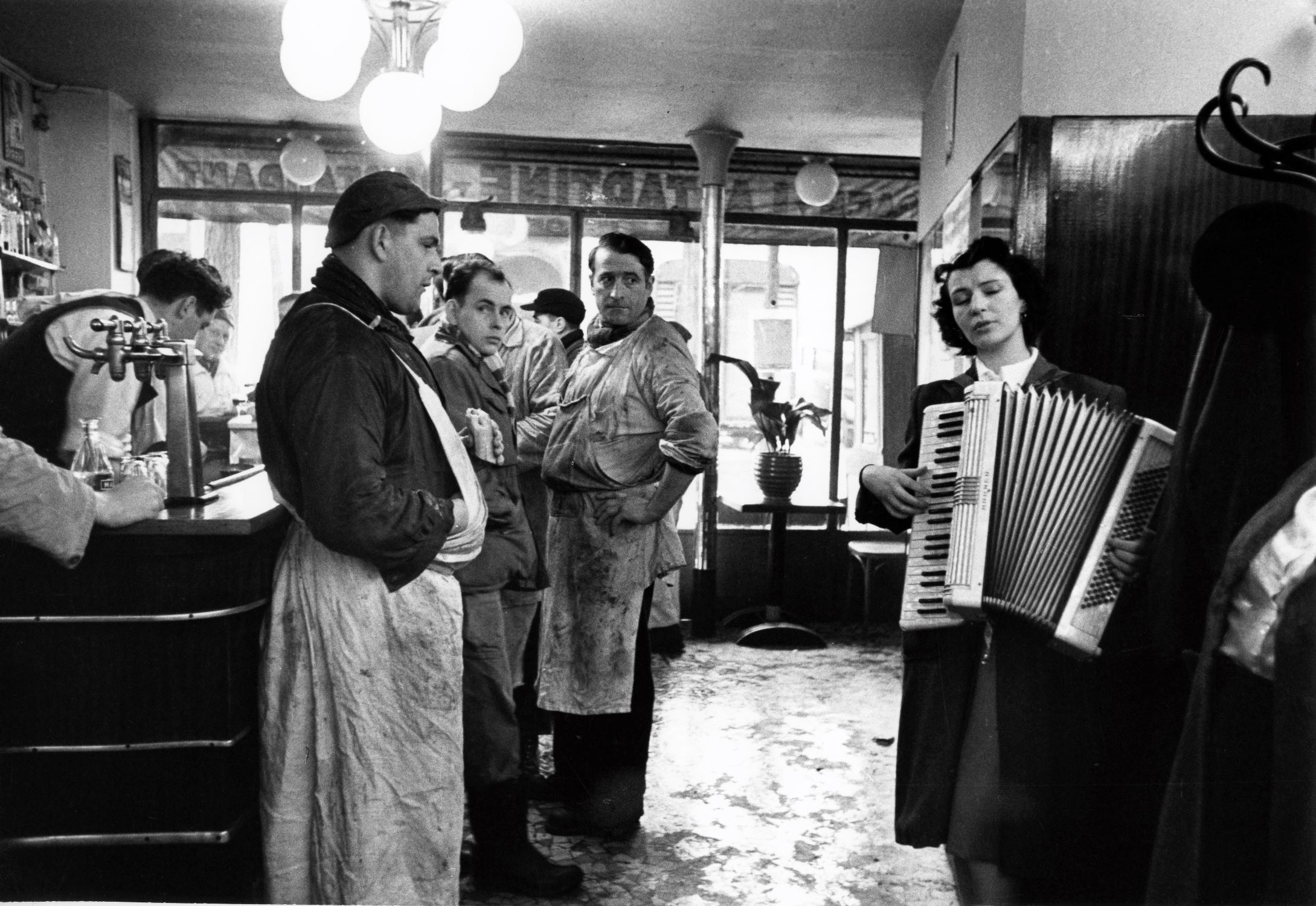 Robert Doisneau　ロベール・ドアノー Group visit - Robert Doisneau